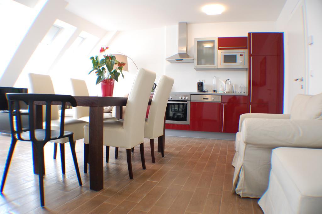 Alga Apartments Am Westbahnhof Viena Habitación foto